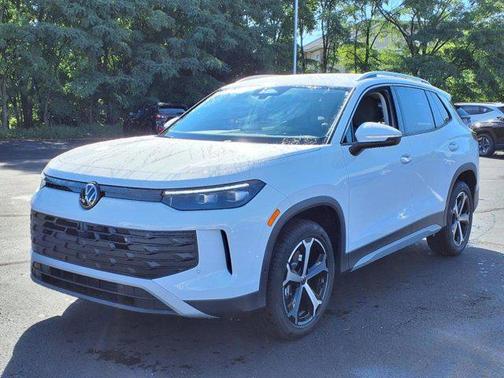 2025 Volkswagen Tiguan 2.0T SE 4MOTION