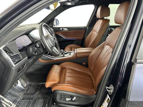 2022 BMW X7 M50i