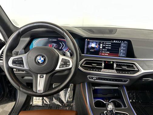 2022 BMW X7 M50i