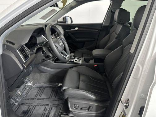2024 Audi Q5 45 S line Premium Plus
