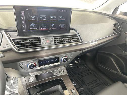 2024 Audi Q5 45 S line Premium Plus