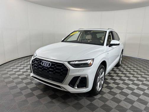 2025 Audi Q5 45 S line Prestige