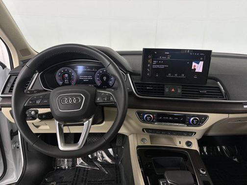 2025 Audi Q5 45 S line Prestige