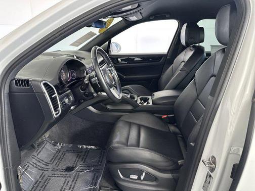 2021 Porsche Cayenne Cayenne