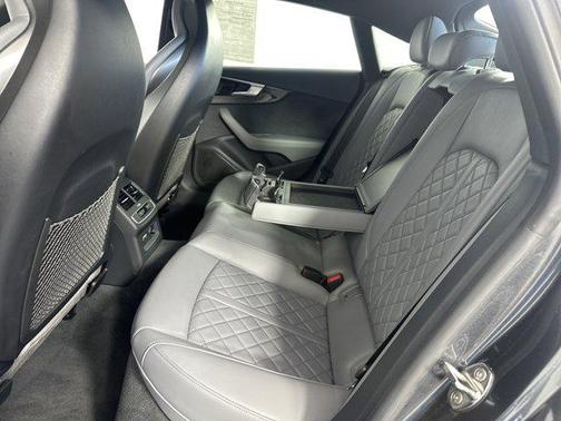 2022 Audi S5 Premium Plus TFSI quattro Tiptronic