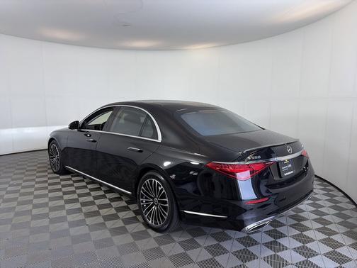 Obsidian Black Metallic 2022 Mercedes-Benz S-Class 4MATIC