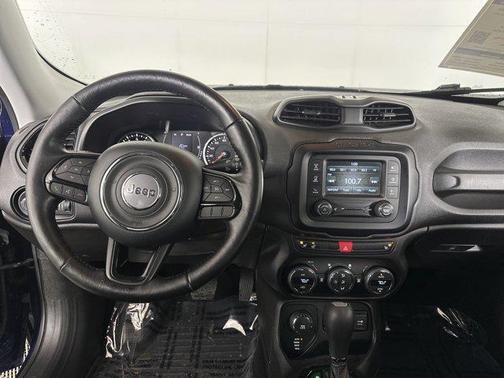 2017 Jeep Renegade Altitude
