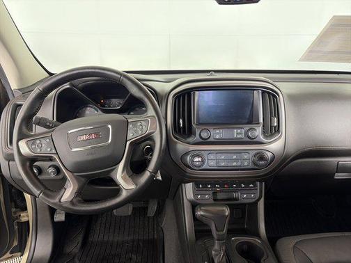 Desert Sand Metallic 2021 GMC Canyon AT4