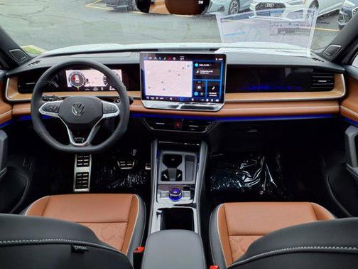 2025 Volkswagen Tiguan 2.0T SEL R-Line 4MOTION
