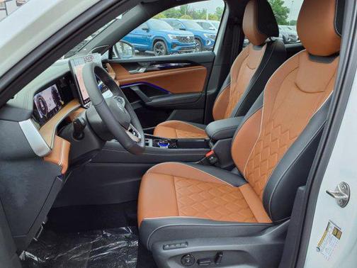 2025 Volkswagen Tiguan 2.0T SEL R-Line 4MOTION