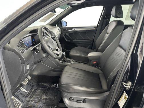 2022 Volkswagen Tiguan 2.0T SE R-Line Black 4MOTION