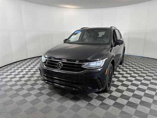 2022 Volkswagen Tiguan 2.0T SE R-Line Black 4MOTION