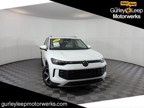 2025 Volkswagen Tiguan 2.0T SE