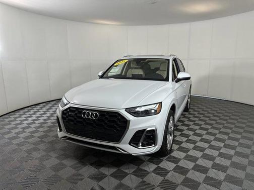 2025 Audi Q5 45 S line Premium Plus