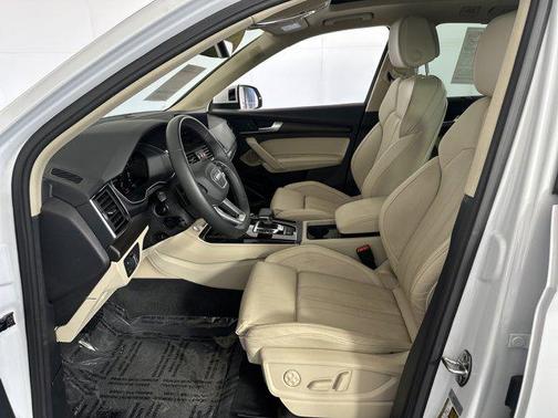 2025 Audi Q5 45 S line Premium Plus