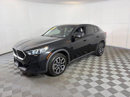 Black Sapphire Metallic 2024 BMW X2 xDrive28i