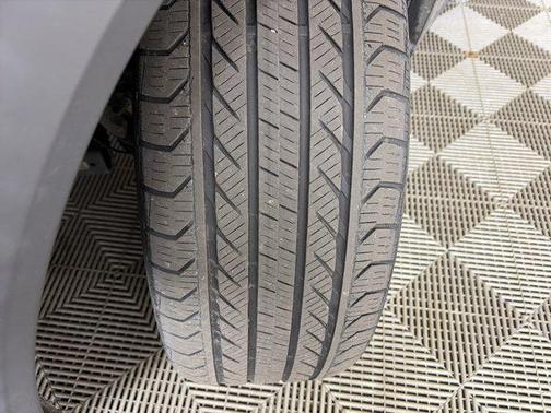 Black Sapphire Metallic 2024 BMW X2 xDrive28i