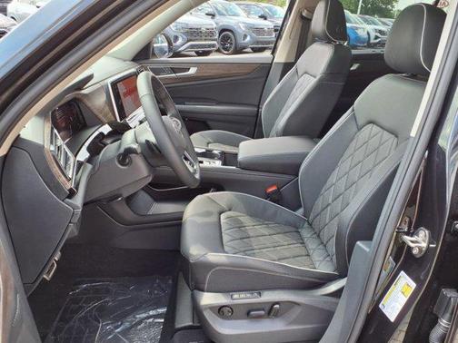 2025 Volkswagen Atlas 2.0T SEL Premium R-Line 4MOTION