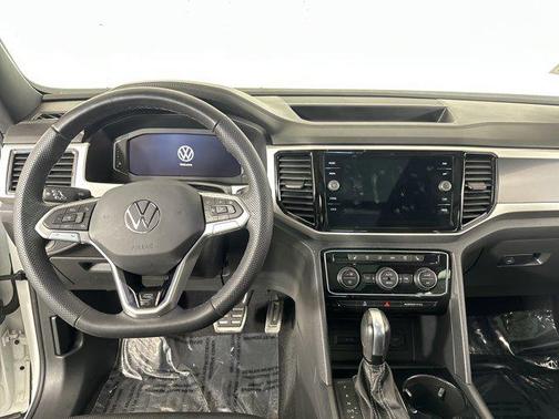 2023 Volkswagen Atlas Cross Sport 3.6L V6 SEL Premium R-Line