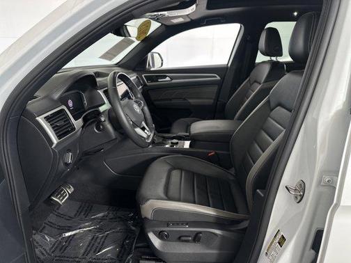 2023 Volkswagen Atlas Cross Sport 3.6L V6 SEL Premium R-Line