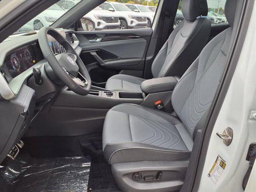 2025 Volkswagen Tiguan 2.0T SE R-Line Black 4MOTION