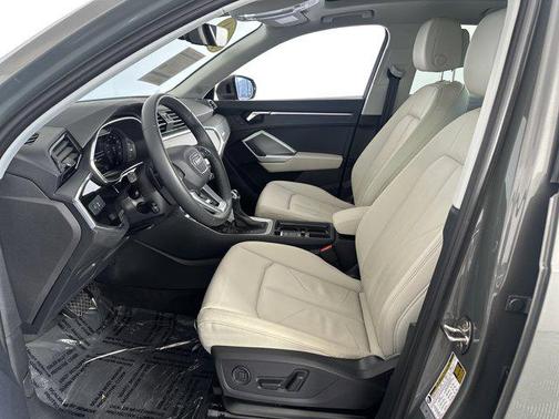 2024 Audi Q3 45 S line Premium Plus