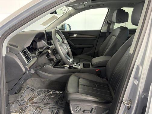 2022 Audi Q5 40 Premium Plus