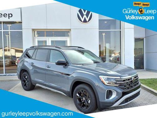 2025 Volkswagen Atlas 2.0T Peak Edition