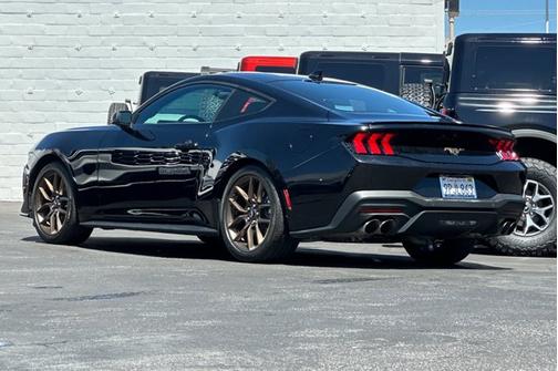 2024 Ford Mustang ECOBOOST PREMIUM