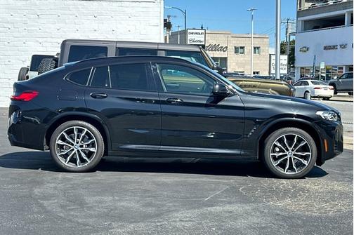 2022 BMW X4 XDRIVE30I