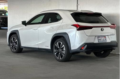 2021 Lexus UX 250h BASE