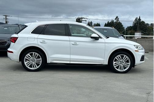 2018 Audi Q5 2.0T QUATTRO TECH PREMIUM PLUS