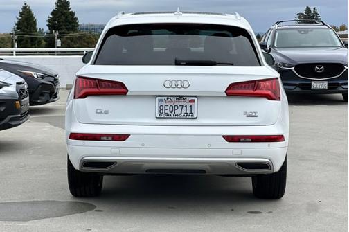 2018 Audi Q5 2.0T QUATTRO TECH PREMIUM PLUS