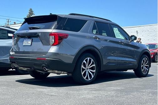 2022 Ford Explorer ST-LINE
