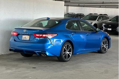 2019 Toyota Camry SE