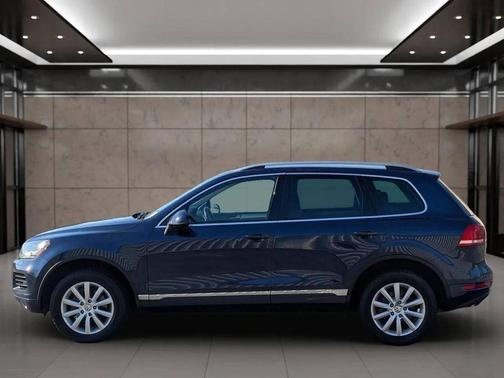 2012 Volkswagen Touareg VR6 Sport