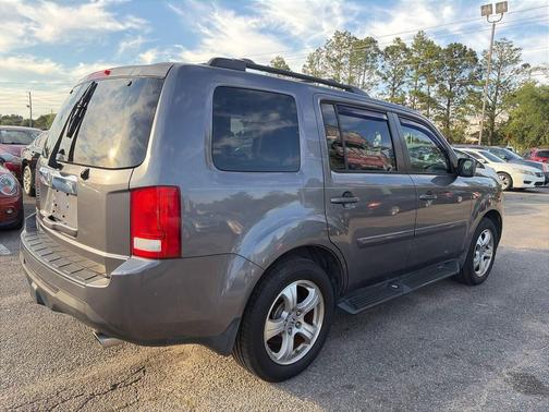 Gray 2015 Honda Pilot EX-L