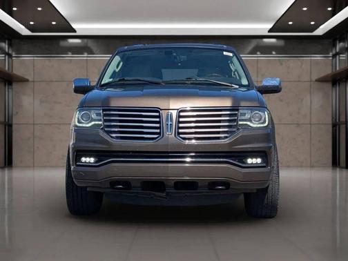 2015 Lincoln Navigator Base