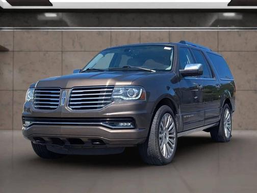 2015 Lincoln Navigator Base
