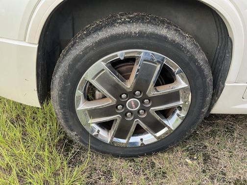 2011 GMC Acadia Denali