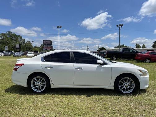 2010 Nissan Maxima S