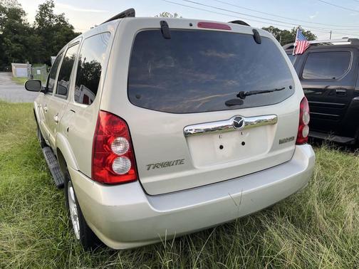 2005 Mazda Tribute s