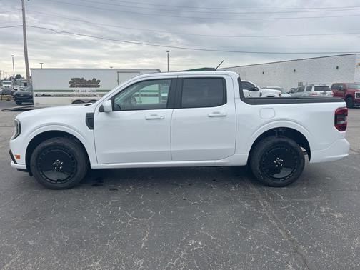 2025 Ford Maverick Lobo Standard