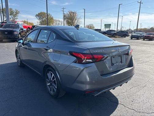 2025 Nissan Versa 1.6 SV