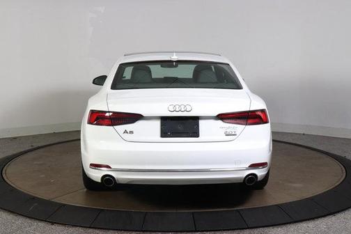 Photo 4 of 19 of 2018 Audi A5 2.0T Premium