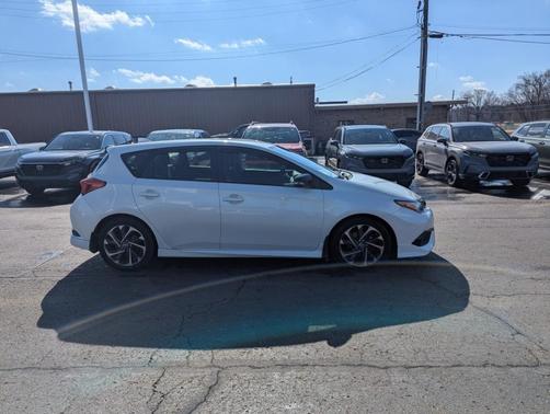 2017 Toyota Corolla iM Base