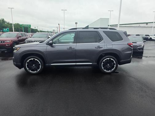 Modern Steel Metallic 2026 Honda Pilot Touring
