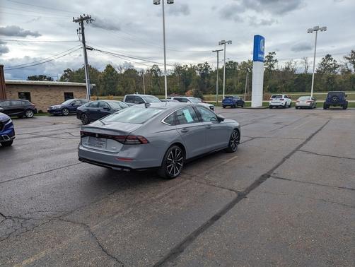 2025 Honda Accord Hybrid