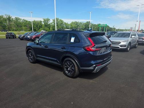 Crystal Black Pearl 2026 Honda CR-V Hybrid TrailSport