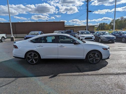 2025 Honda Accord Hybrid